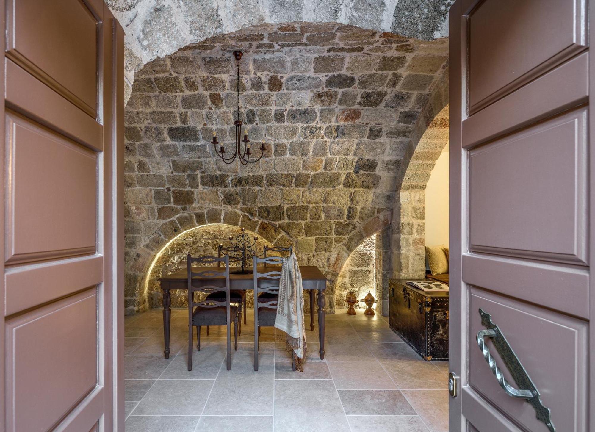 Spanish Knights Inn Rhodes City Eksteriør billede