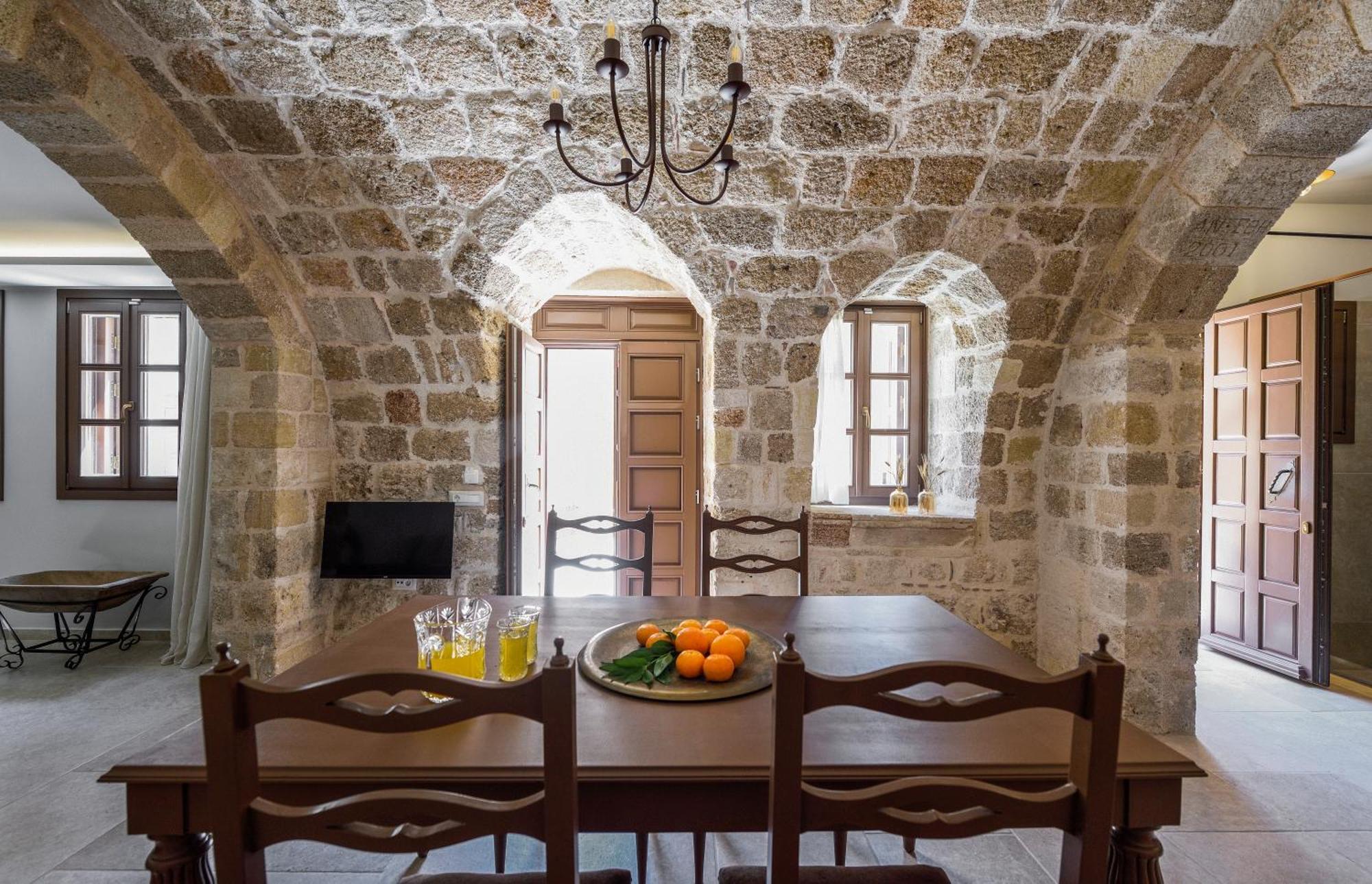 Spanish Knights Inn Rhodes City Eksteriør billede
