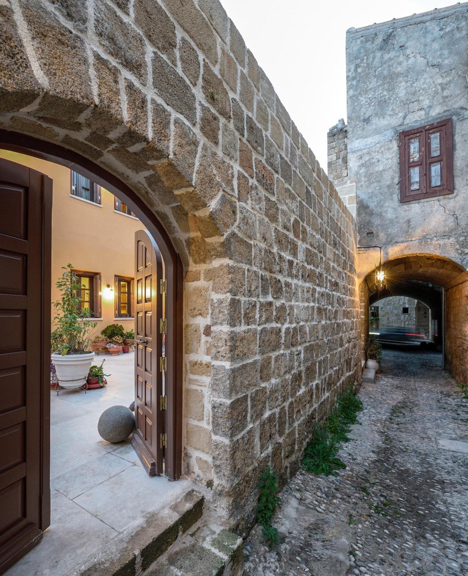 Spanish Knights Inn Rhodes City Eksteriør billede