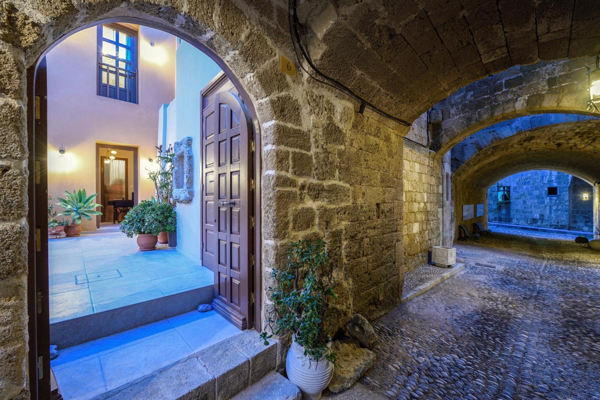 Spanish Knights Inn Rhodes City Eksteriør billede